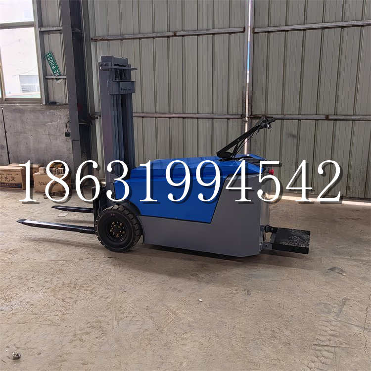 长春市全电动叉车插腿式堆高车液压装卸车1.5吨升高小型站驾式铲车